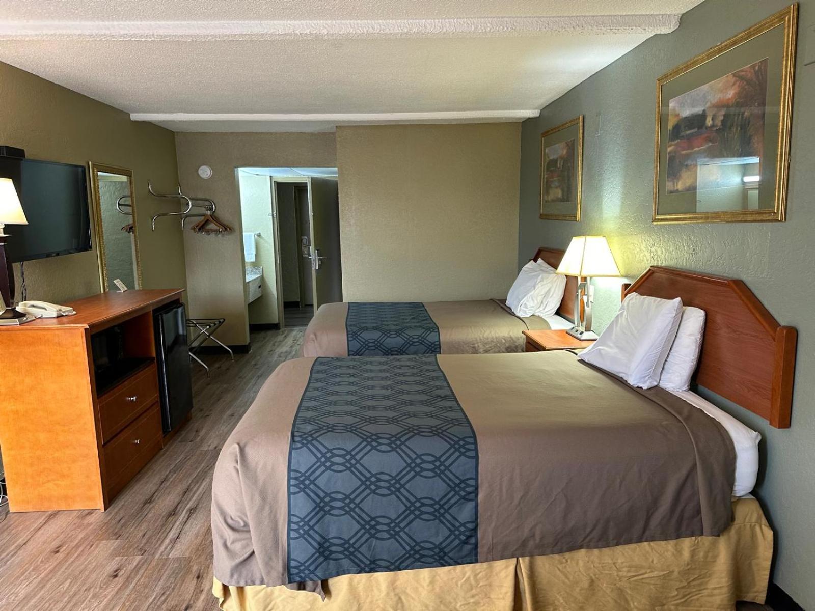 Double Room with Two Double Beds - Smoking