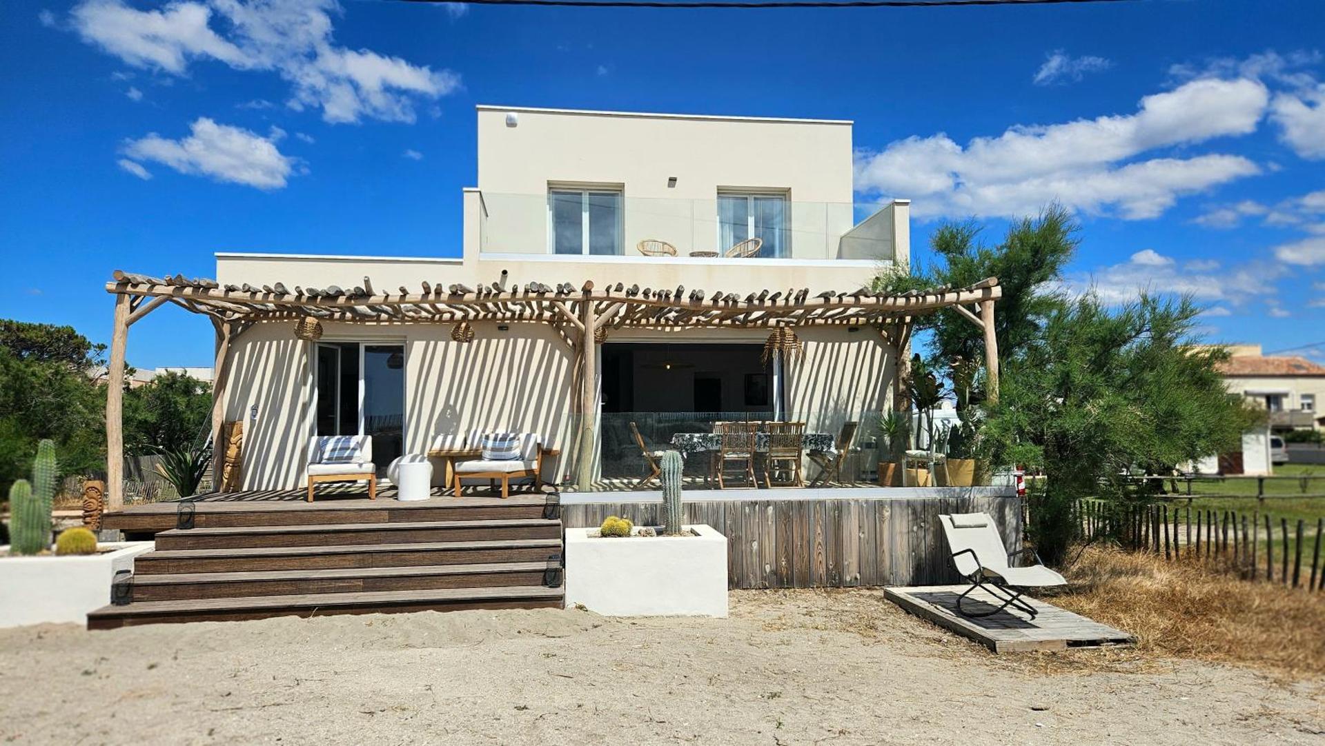 Unique en front de mer! Villa Astrea et sa piscine
