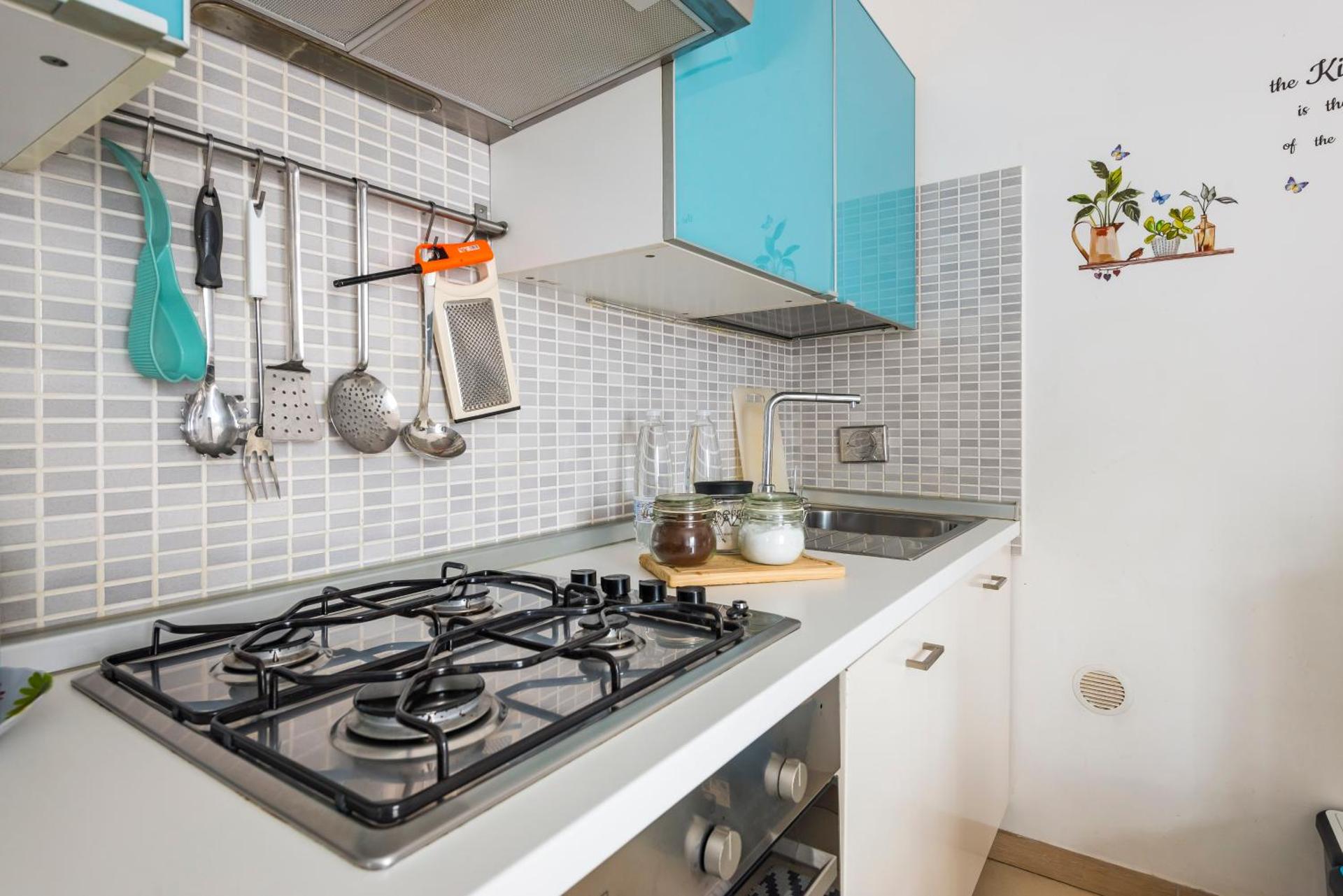 Kitchen or kitchenette