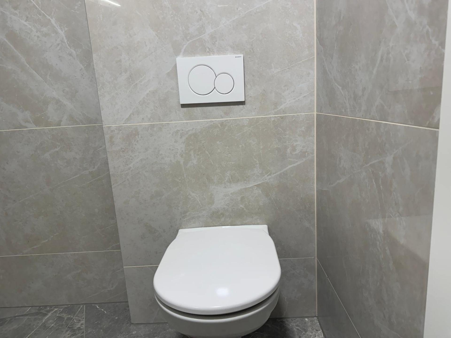 ASP Modern Apartments with Balcony & Free Parking