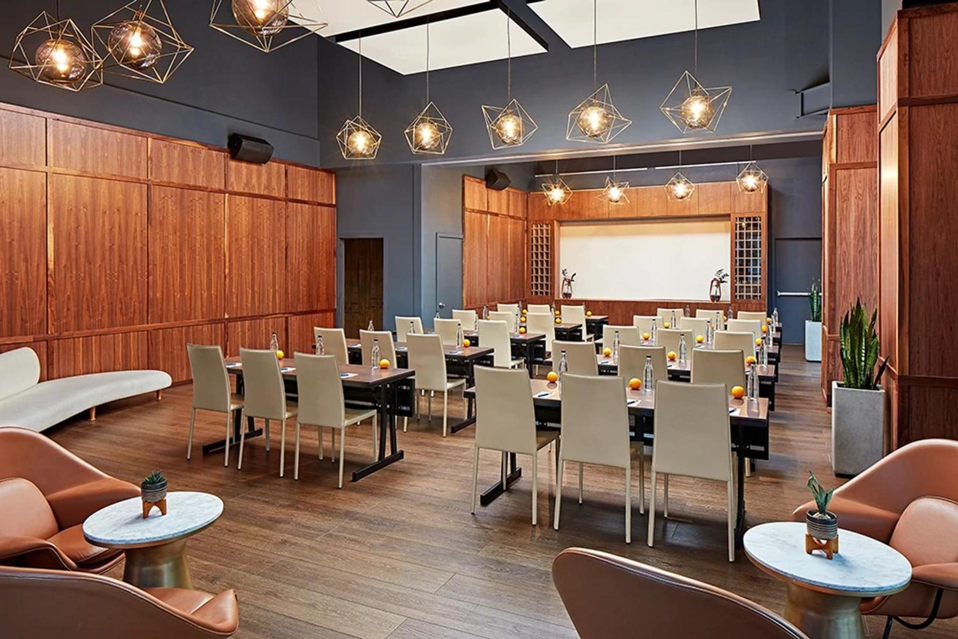 Meeting/conference room