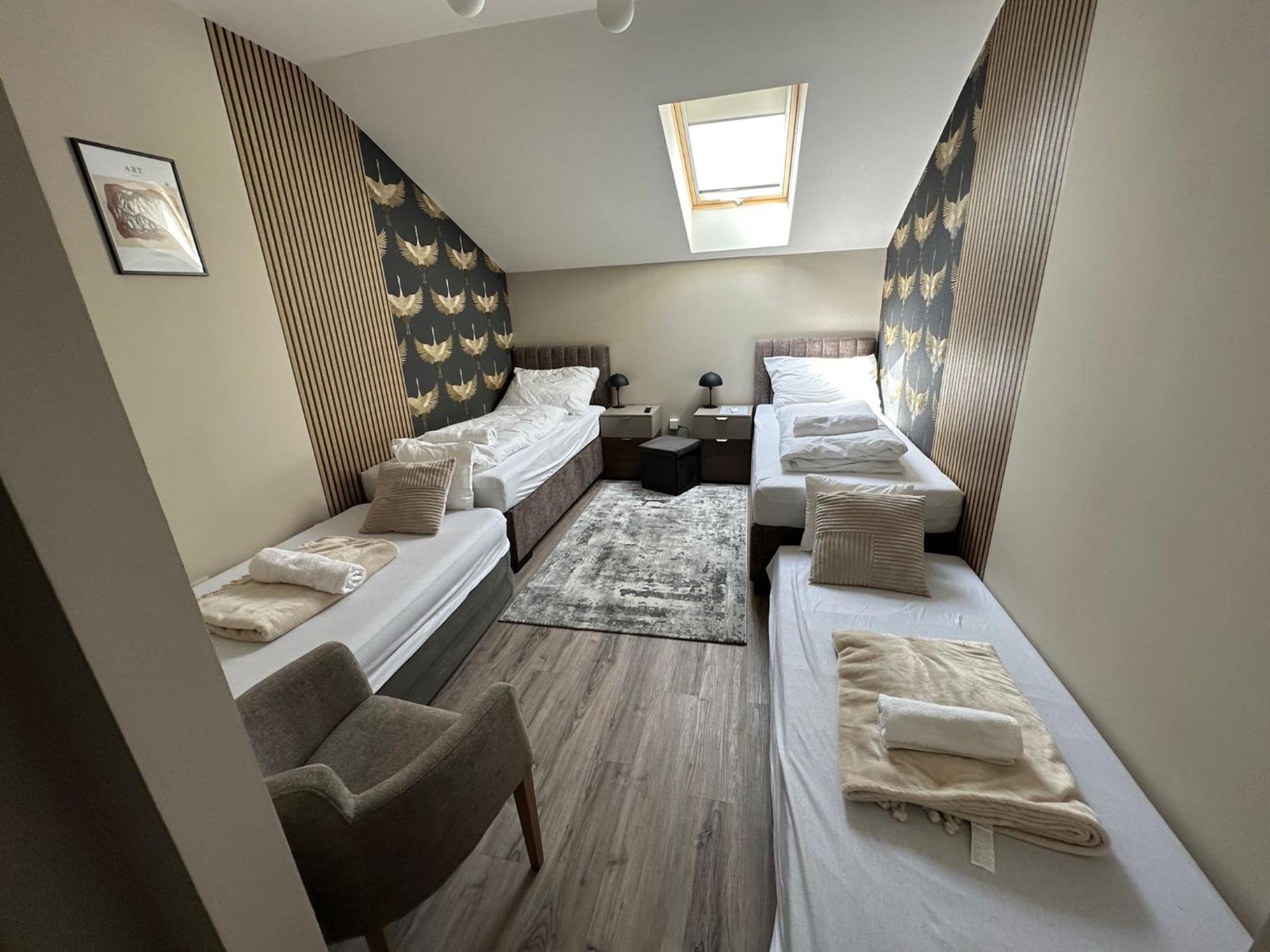 M5 Autópálya Eurobus Panzió 140,km kisteleki lehajtó