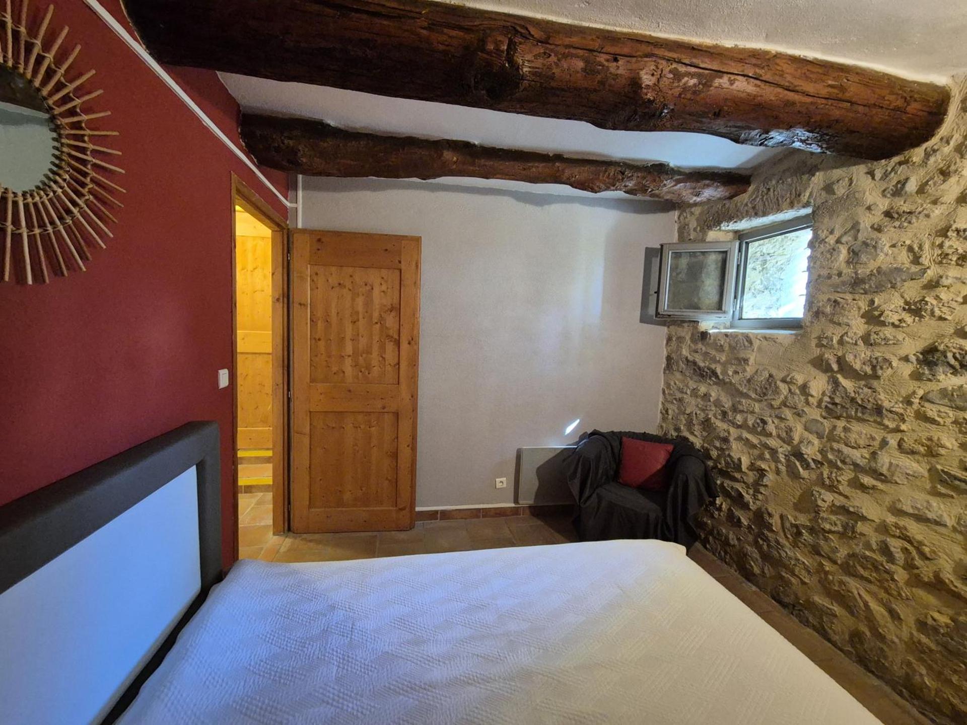 La Bastide de Peyremale, gîtes en Cévennes, piscine, tennis