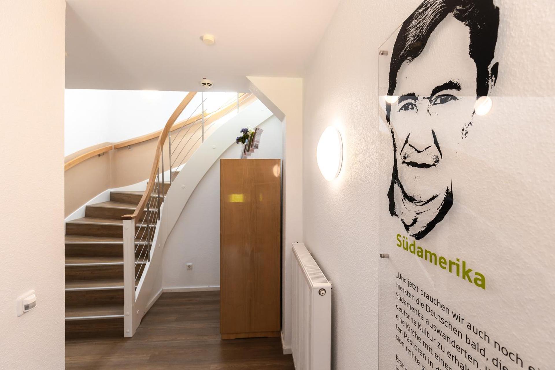 B M Hotel im Ludwig- Harms- Haus