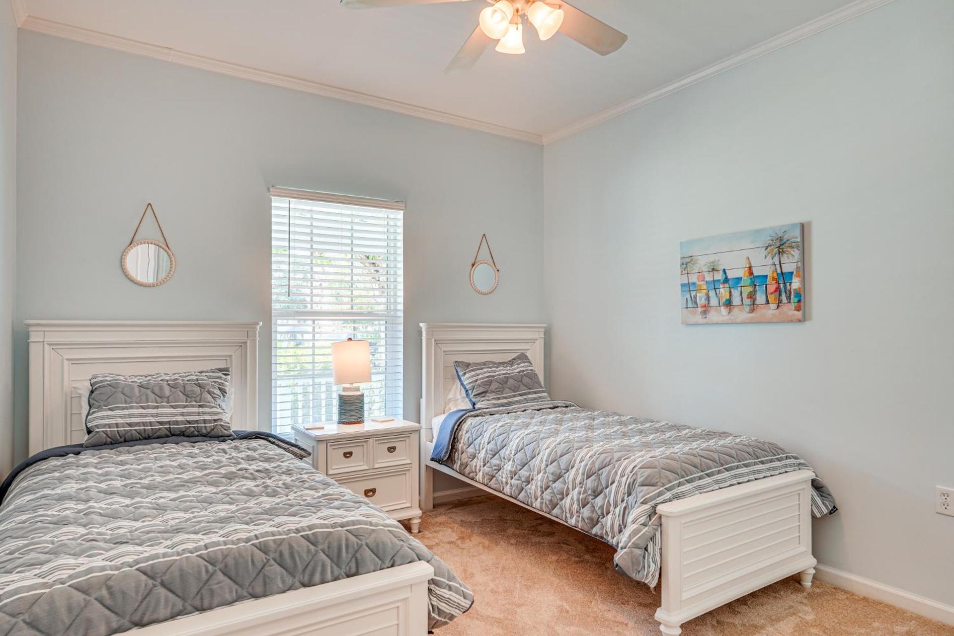 Walk to Bay and Dtwn Port St Joe Paradise with Grill!