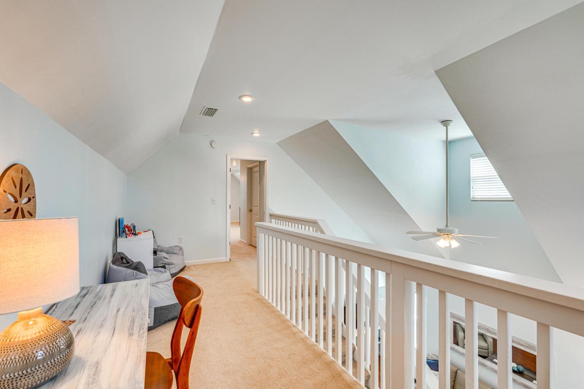 Walk to Bay and Dtwn Port St Joe Paradise with Grill!