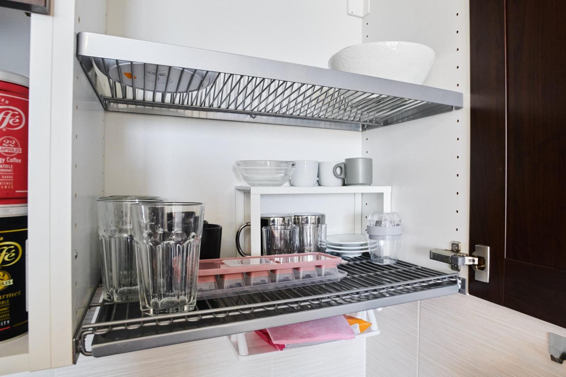 High-Sky O2 arena Apartment with garage parking and AC