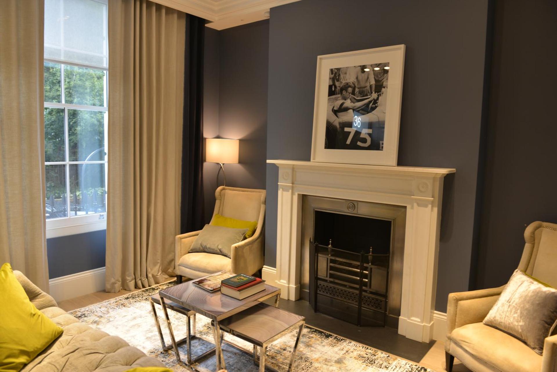 Luxury 4 Bedrooms 5 Baths 2 Receptions Family House with Garden Chelsea