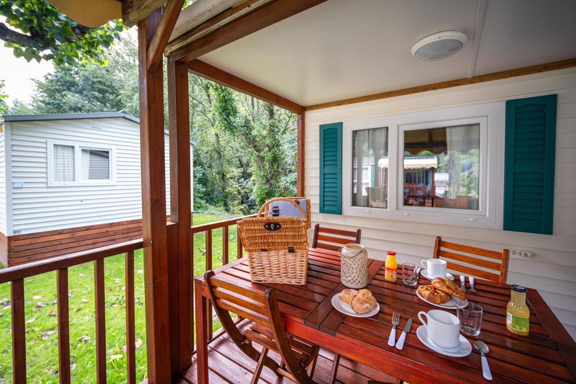 Frontera Bungalow Park