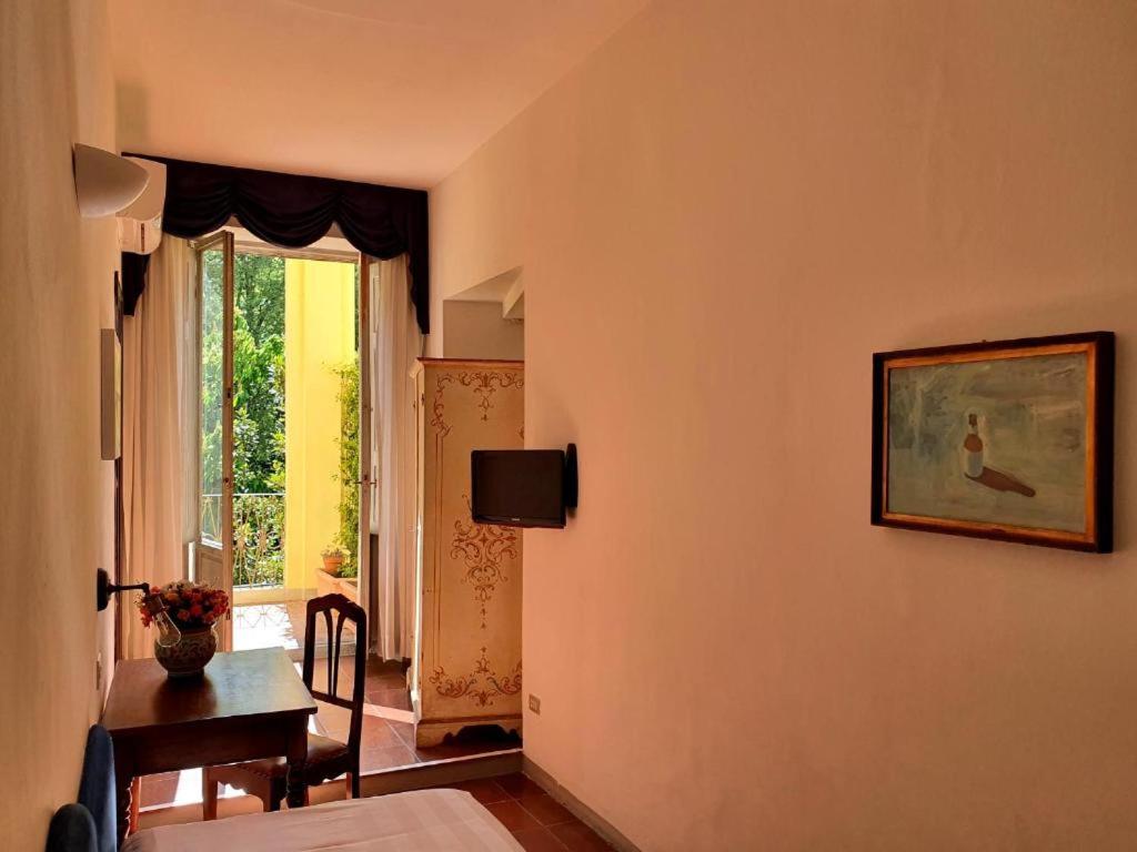 Single Room with Balcony