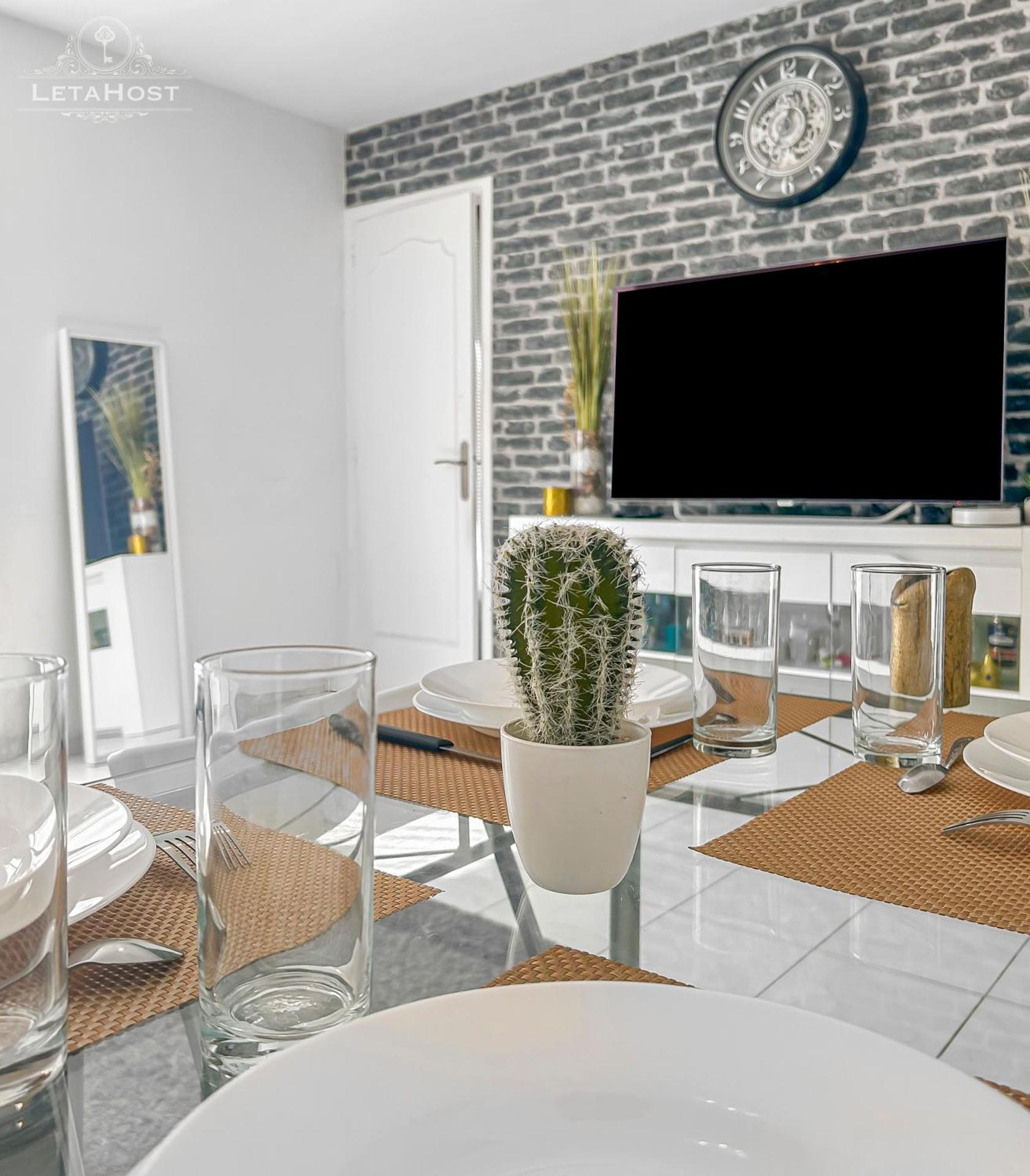 Appartement moderne avec Wi-Fi et Balcon