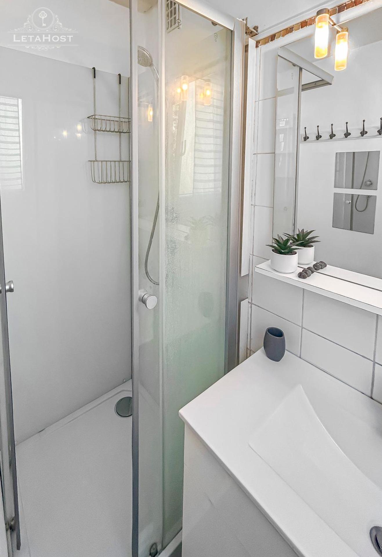 Appartement moderne avec Wi-Fi et Balcon