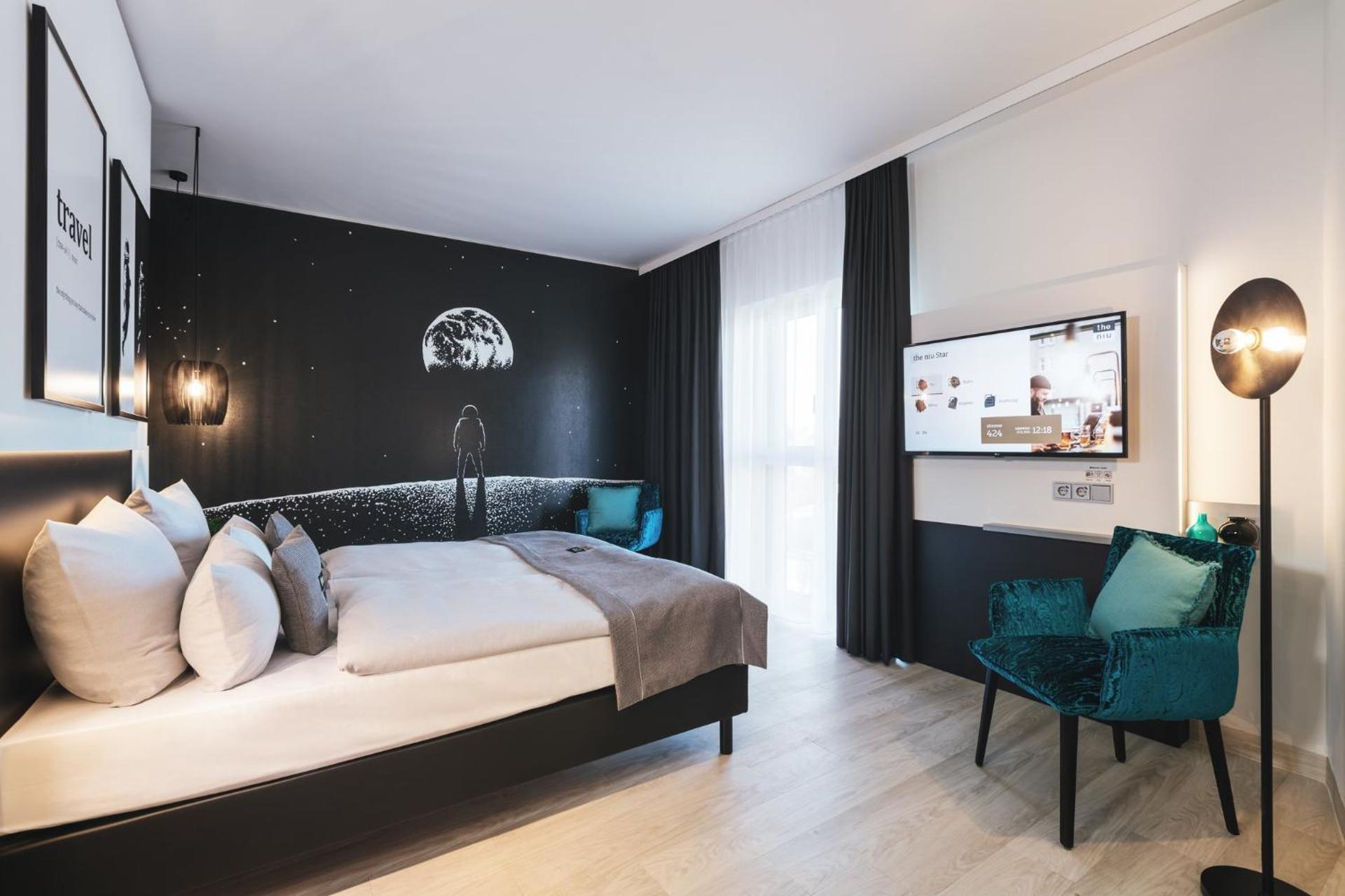 Photo of the whole room