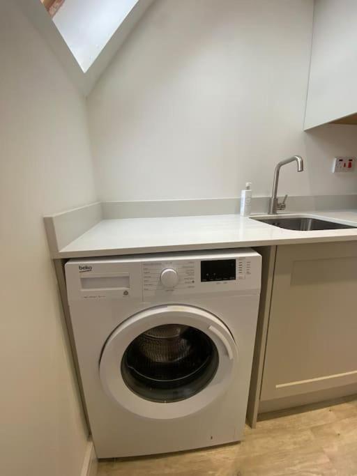 5 Smithhills Paisley Central GLW & Glasgow access