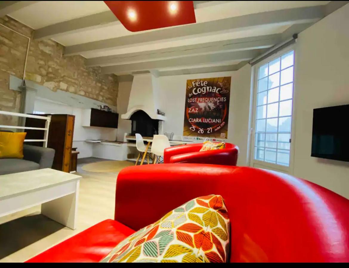 Le Quai 2, ancien Moulin au Bord de la Charente - Charme et Sérénité à Jarnac