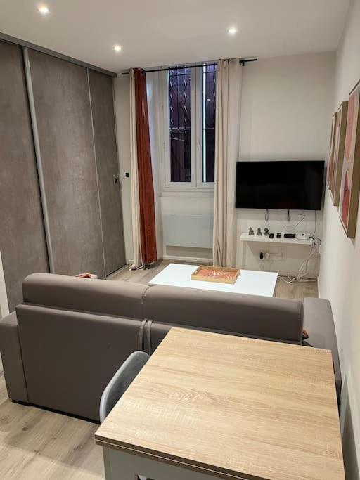 Gold, 500 m du centre de Valence