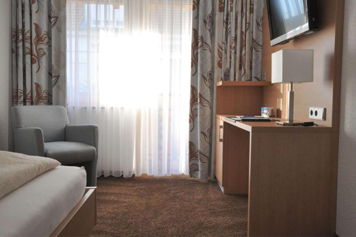 Hotel-Pension-Jasmin