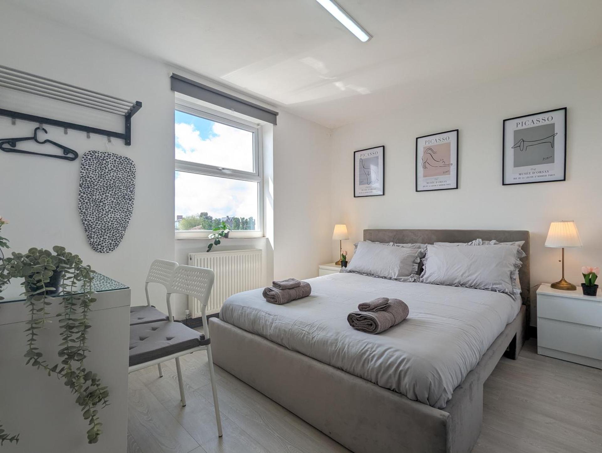 Room Near City Centre Private Bath Free Parking