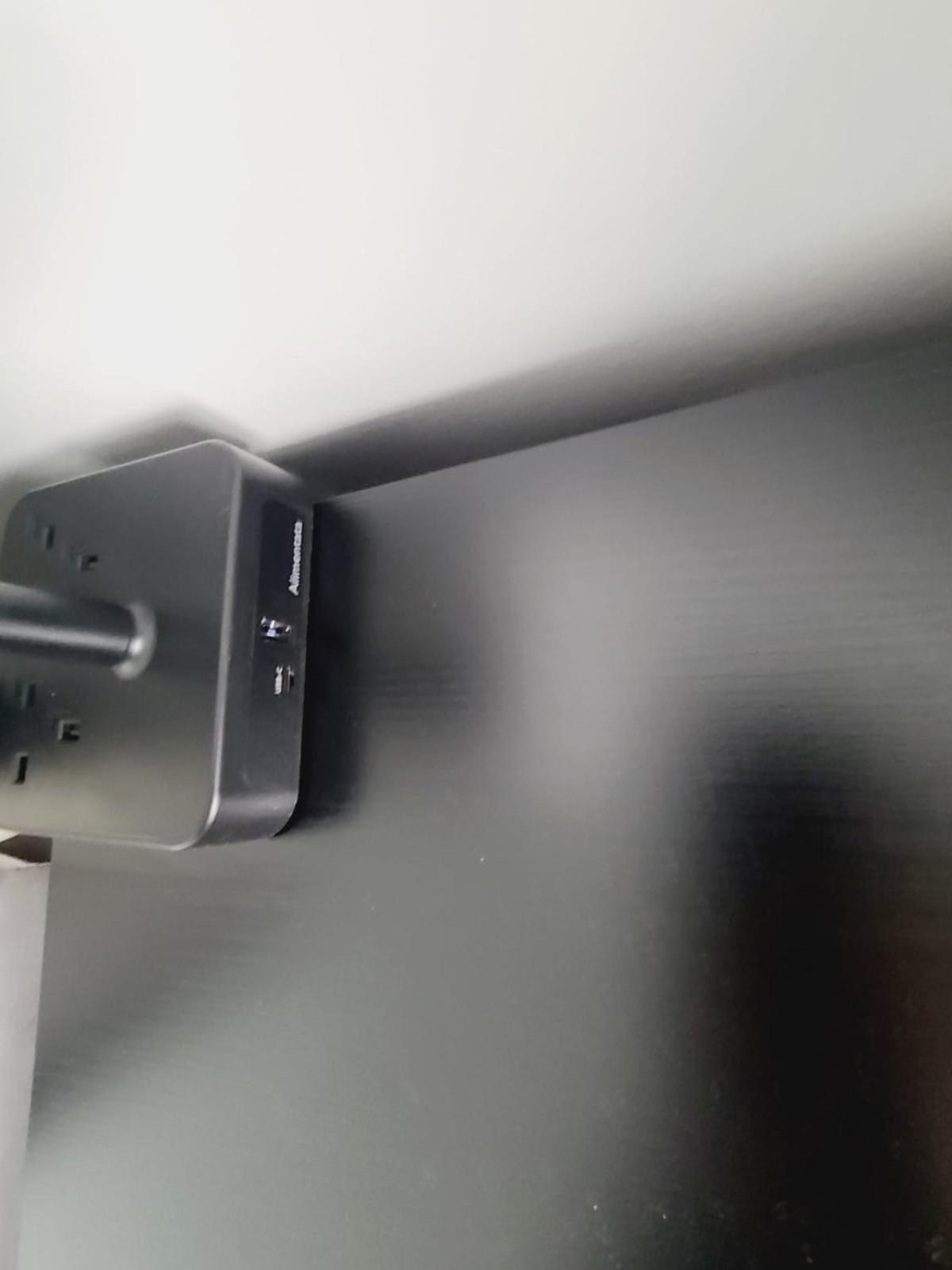 RoomZ-GATWICK-LONDON-Airport Parking-Travel Service