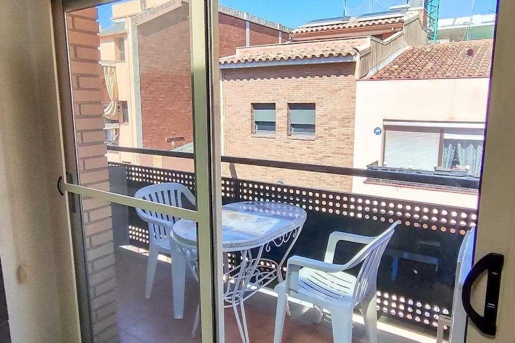 Fee4Me Comfortable flat near the sea