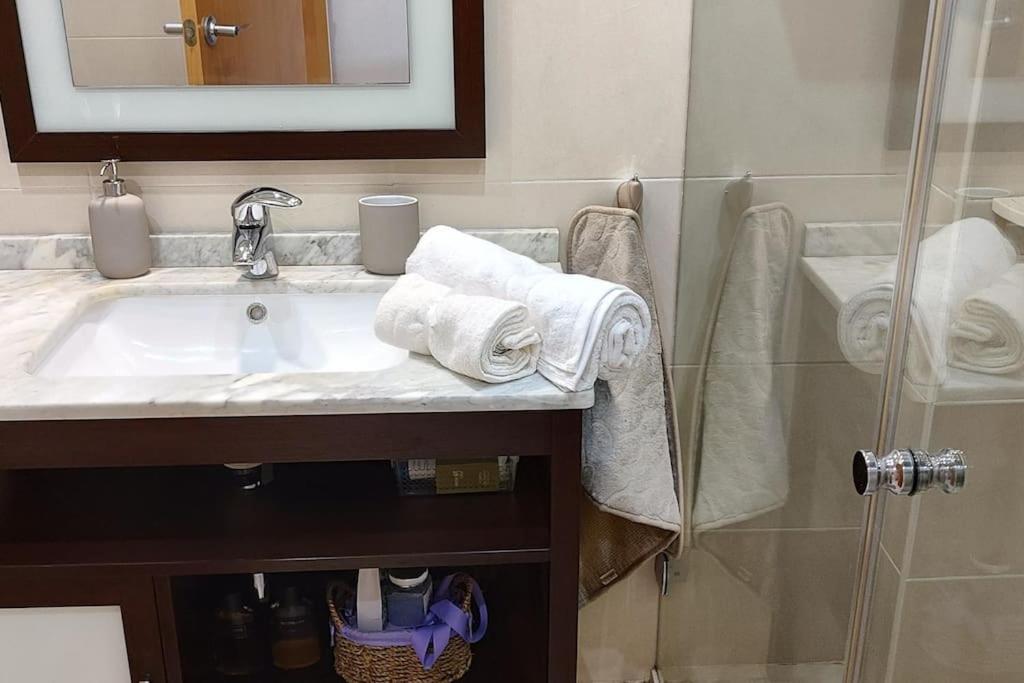 Fee4Me Comfortable flat near the sea