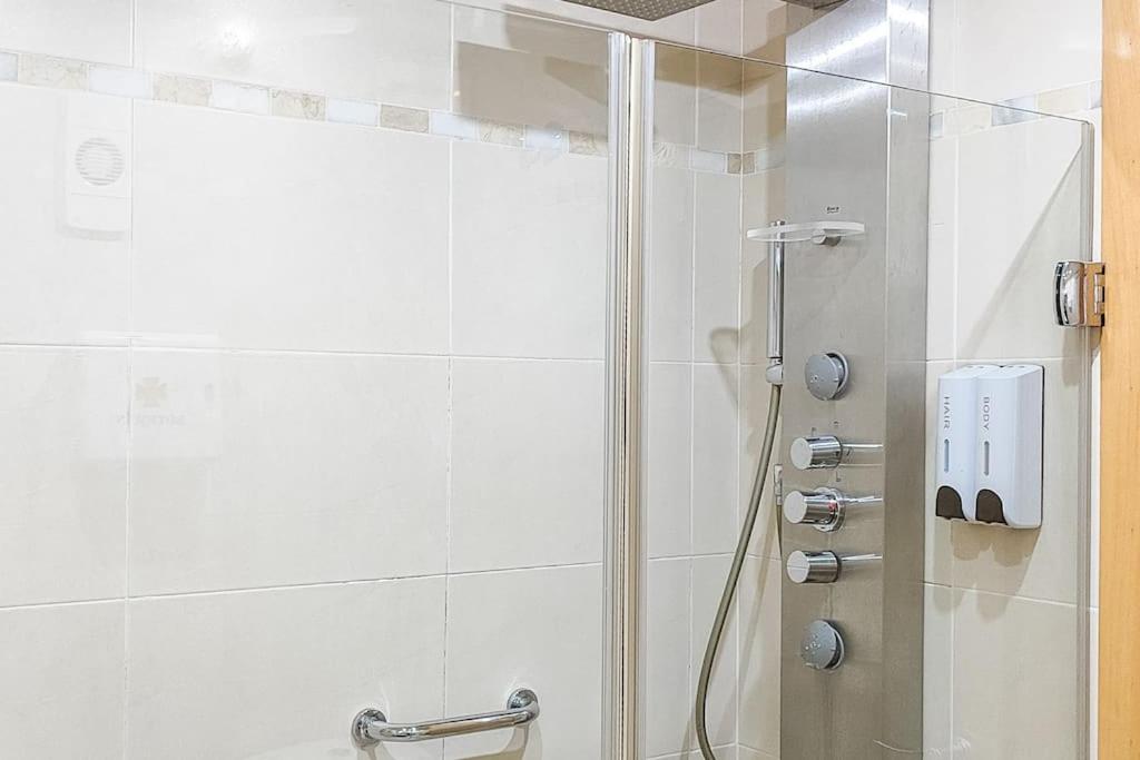 Fee4Me Comfortable flat near the sea