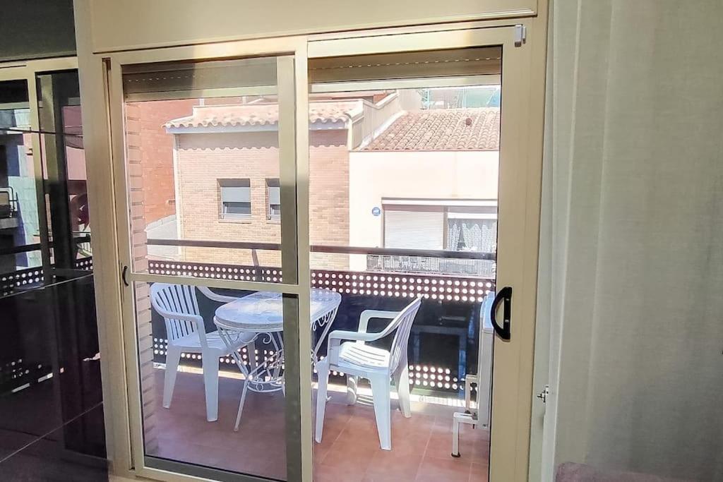 Fee4Me Comfortable flat near the sea