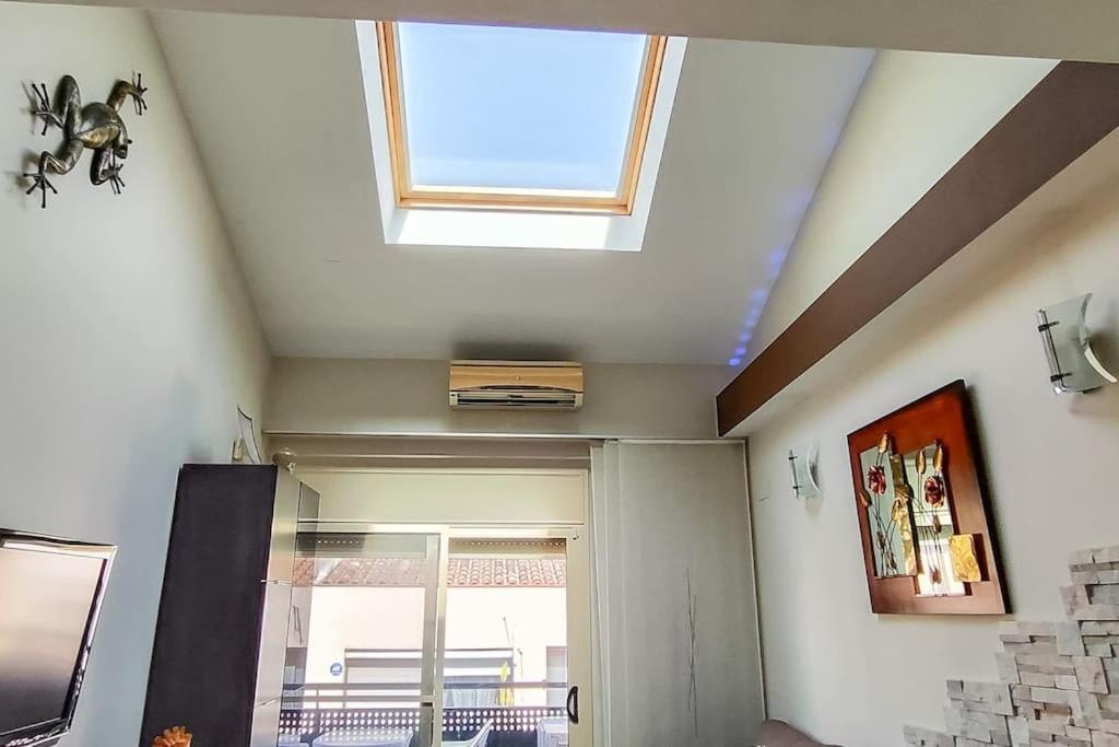 Fee4Me Comfortable flat near the sea