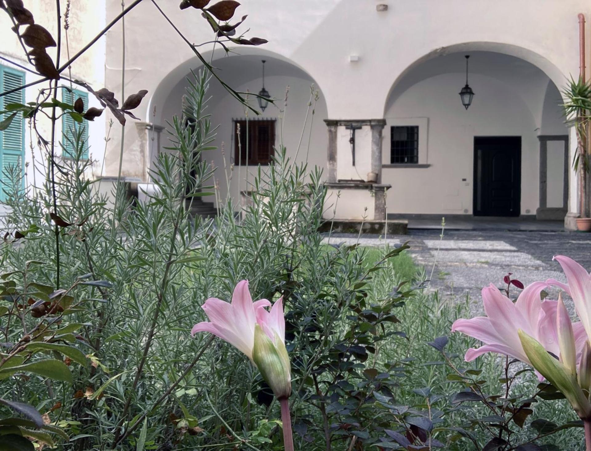 Inner courtyard view