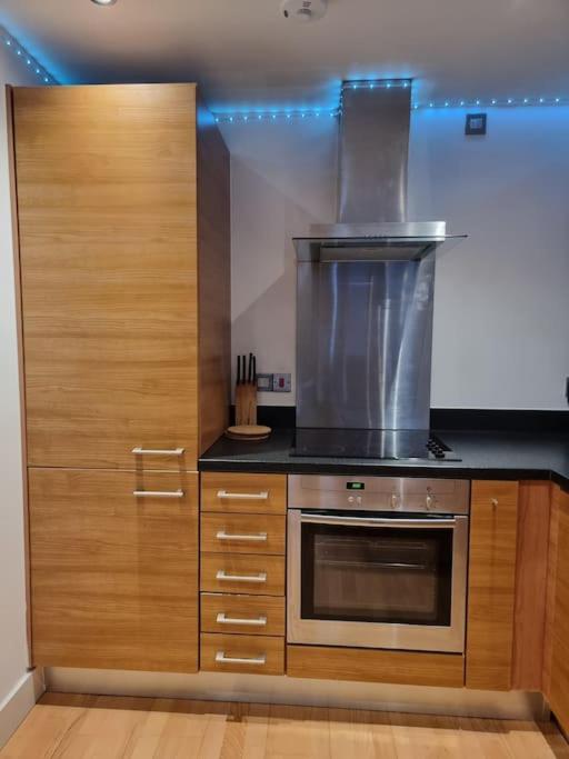 Modern apartment by Leeds dock