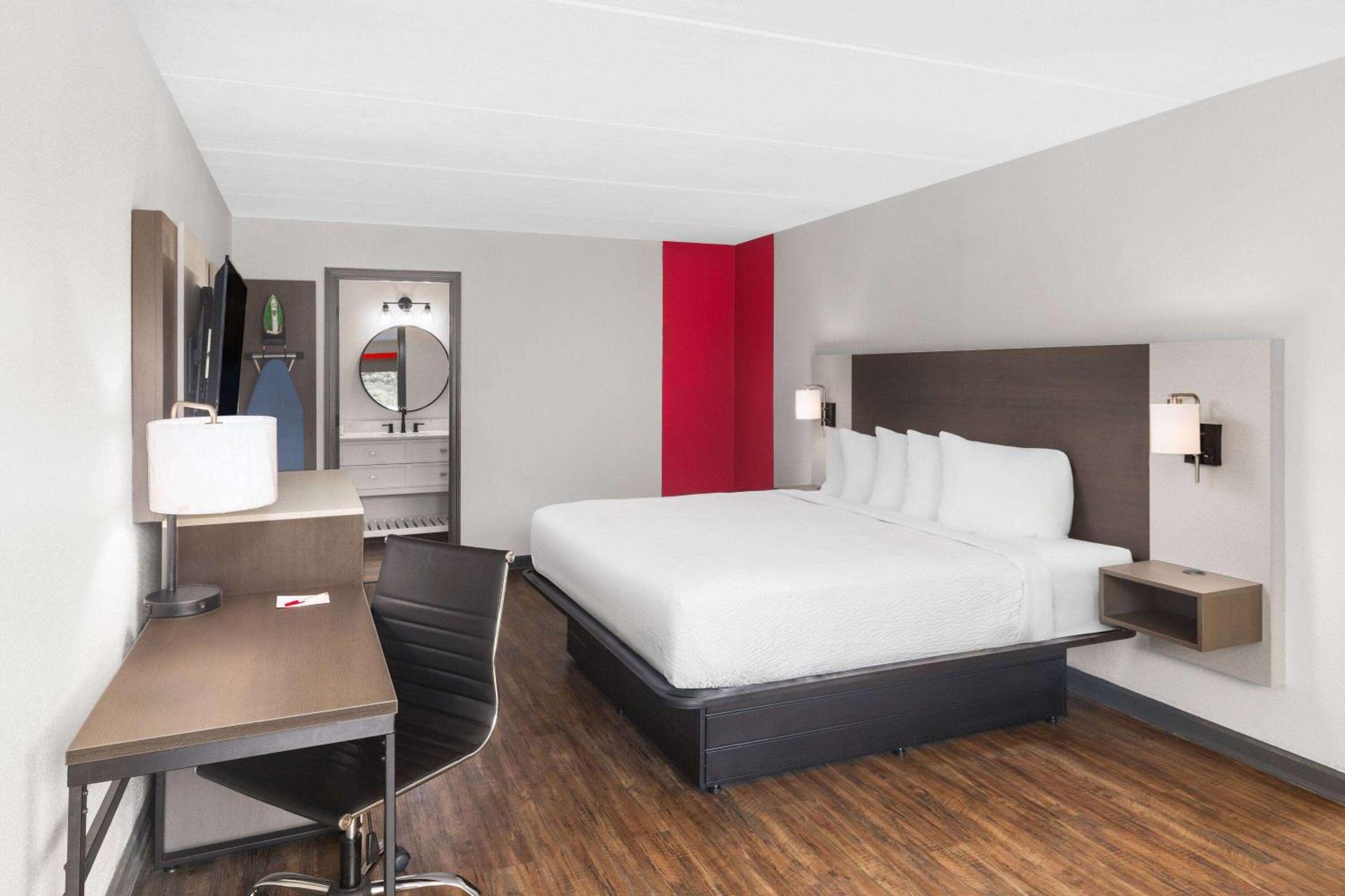 Photo of the whole room