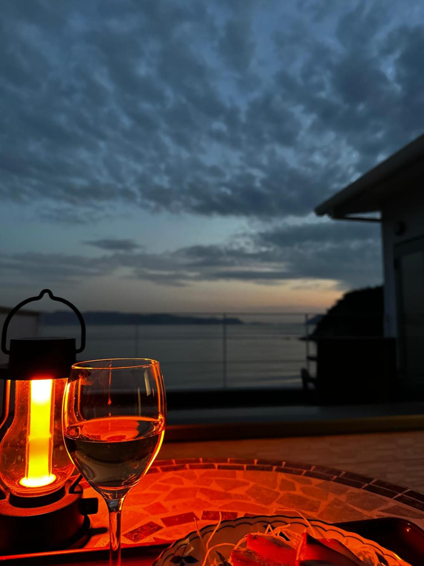 UOGASHI 7070 Ocean View