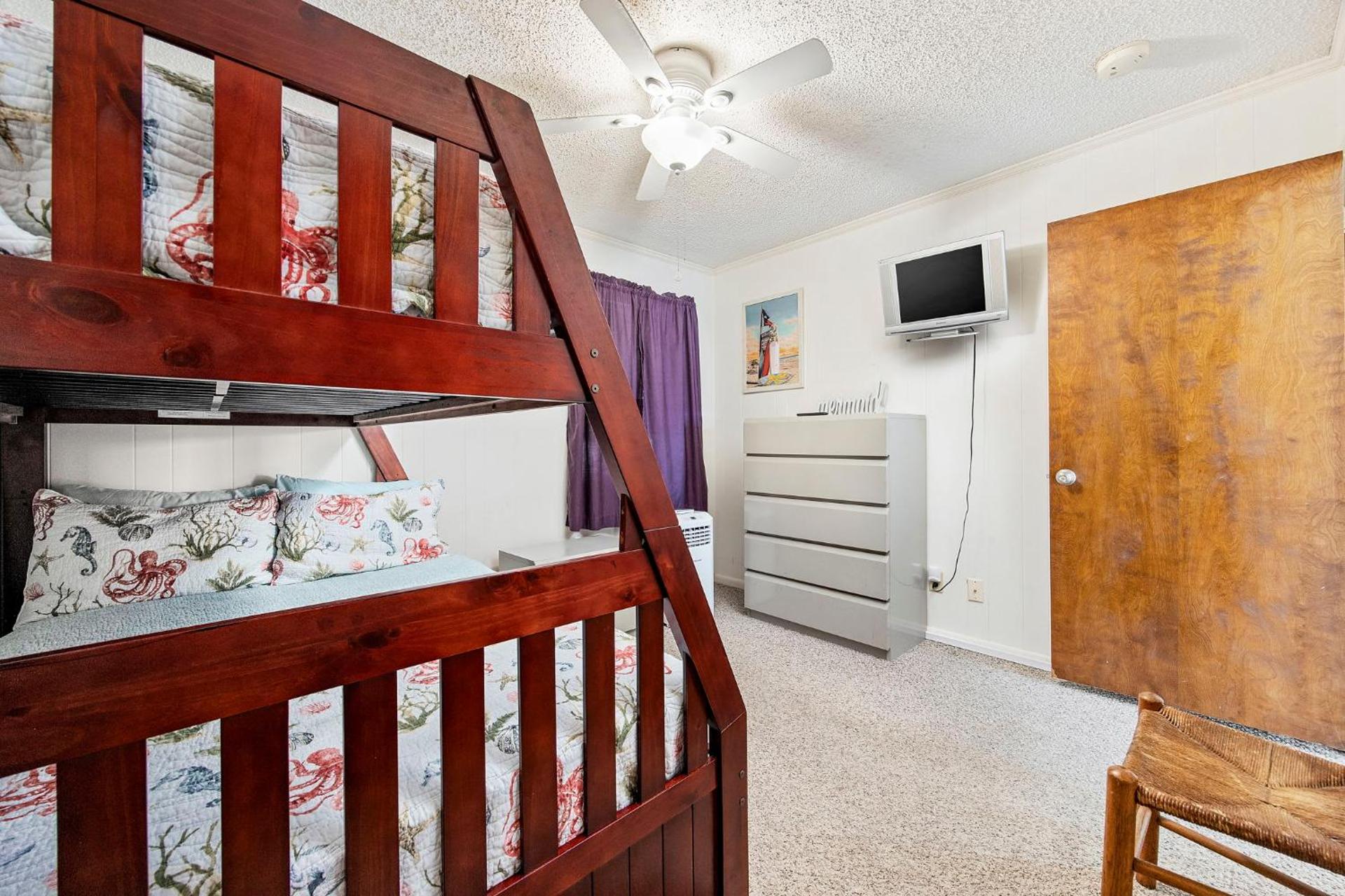 A Place At The Beach II - 1 block from the ocean