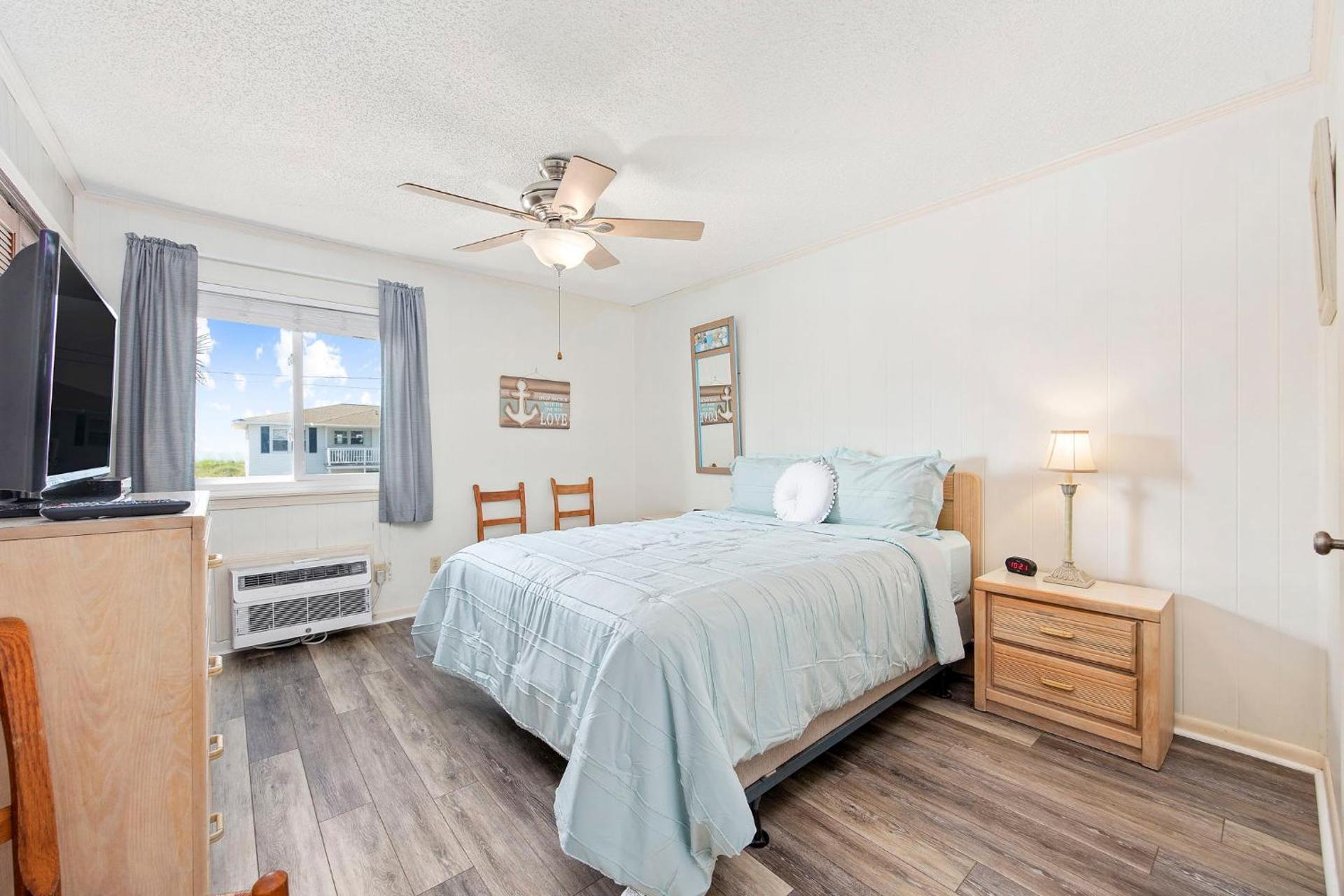 A Place At The Beach II - 1 block from the ocean