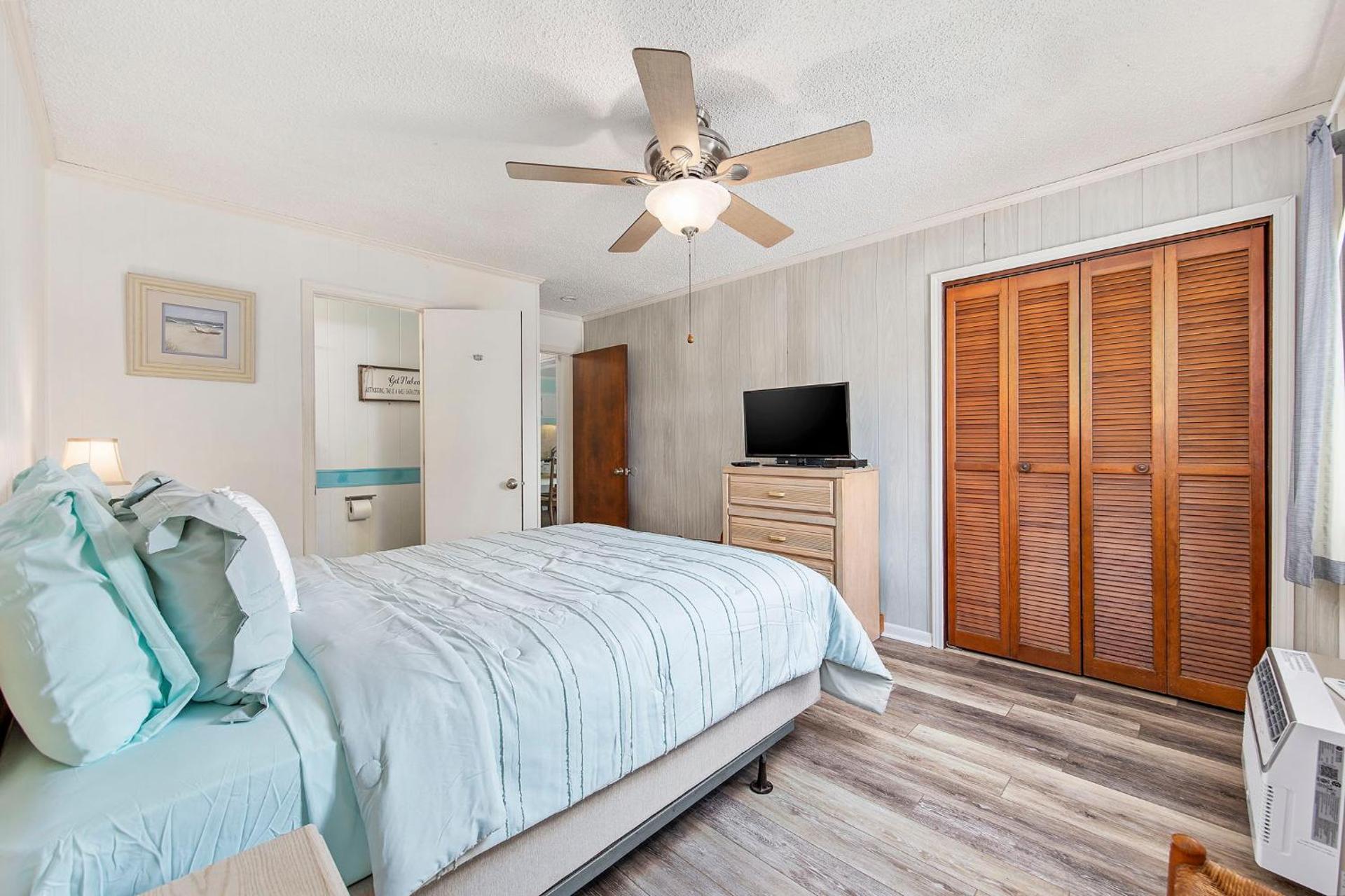 A Place At The Beach II - 1 block from the ocean