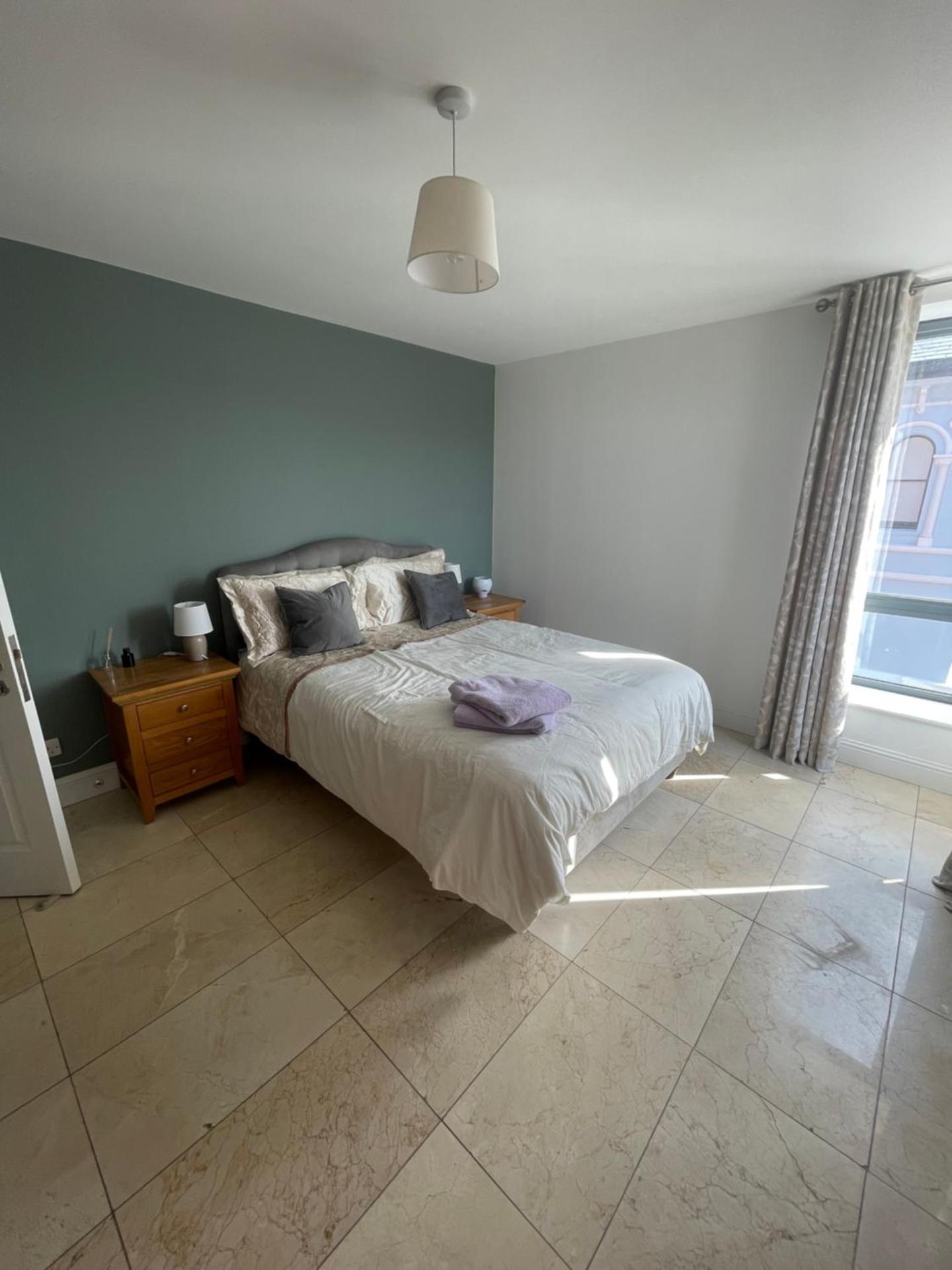 Fabulous and Sunny 2 bed Apartment, in City Centre