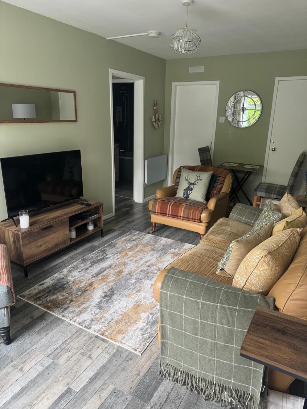 Loch Lomond Riverside Apartments B