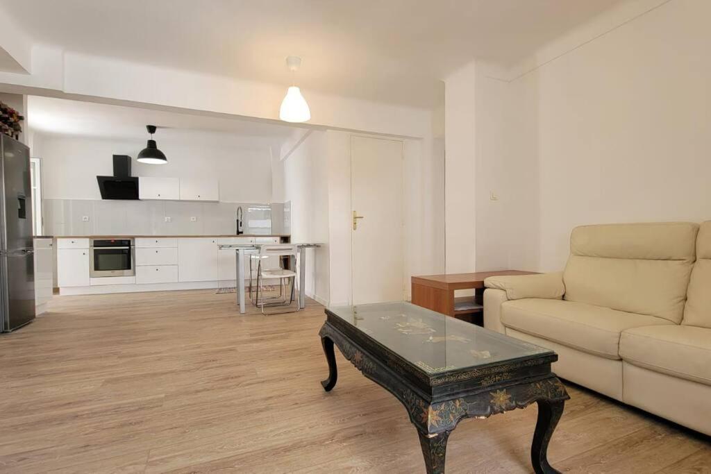 Apartment 3 pieces par la mer avec climatisation