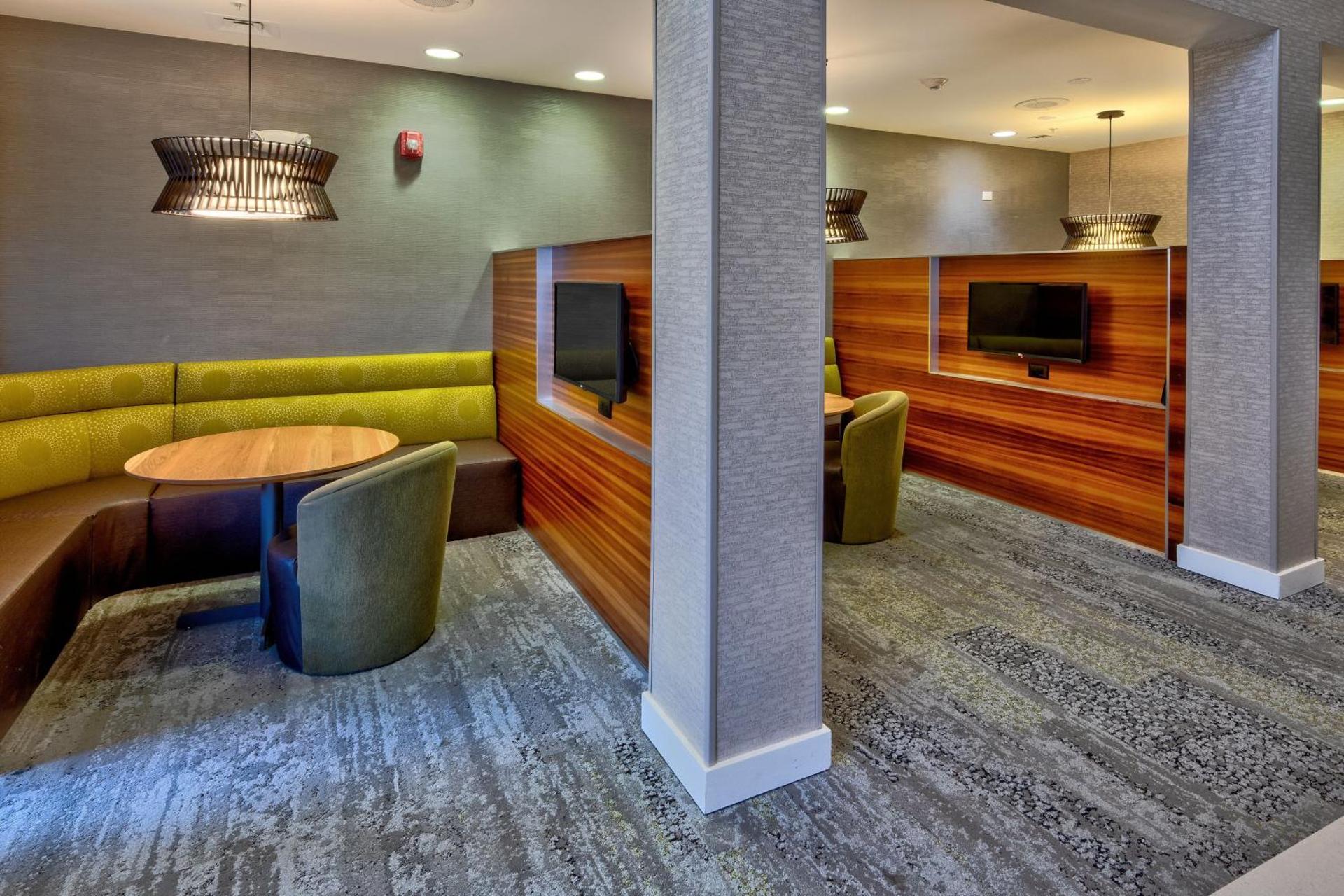 Meeting/conference room