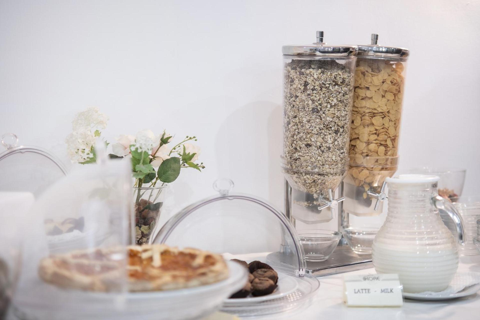 Continental breakfast