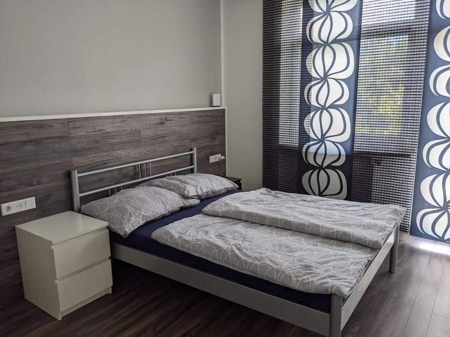 Schöne Wohnung mit Terrasse, Garten und-Pool