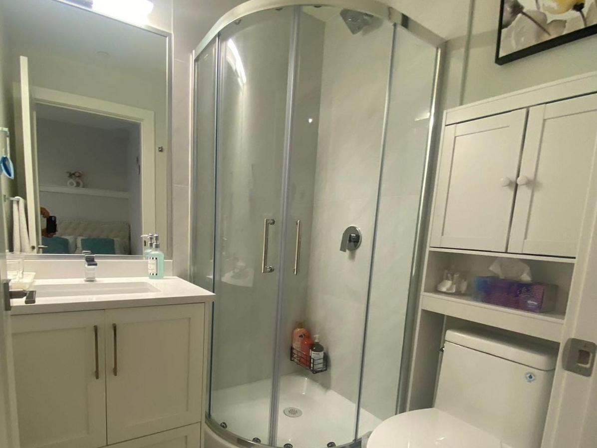 Cozy Private Suite near YVR Airport