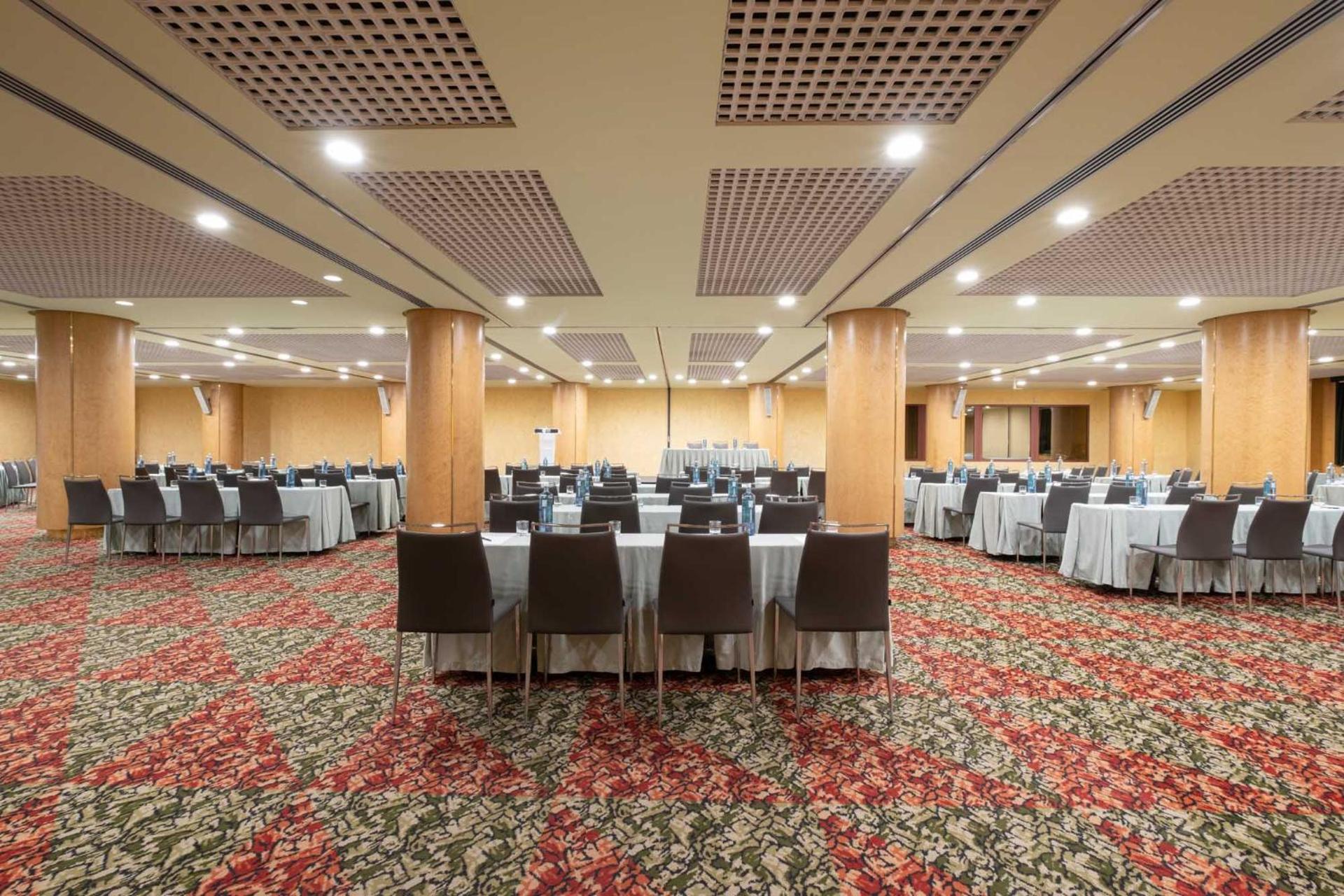 Meeting/conference room