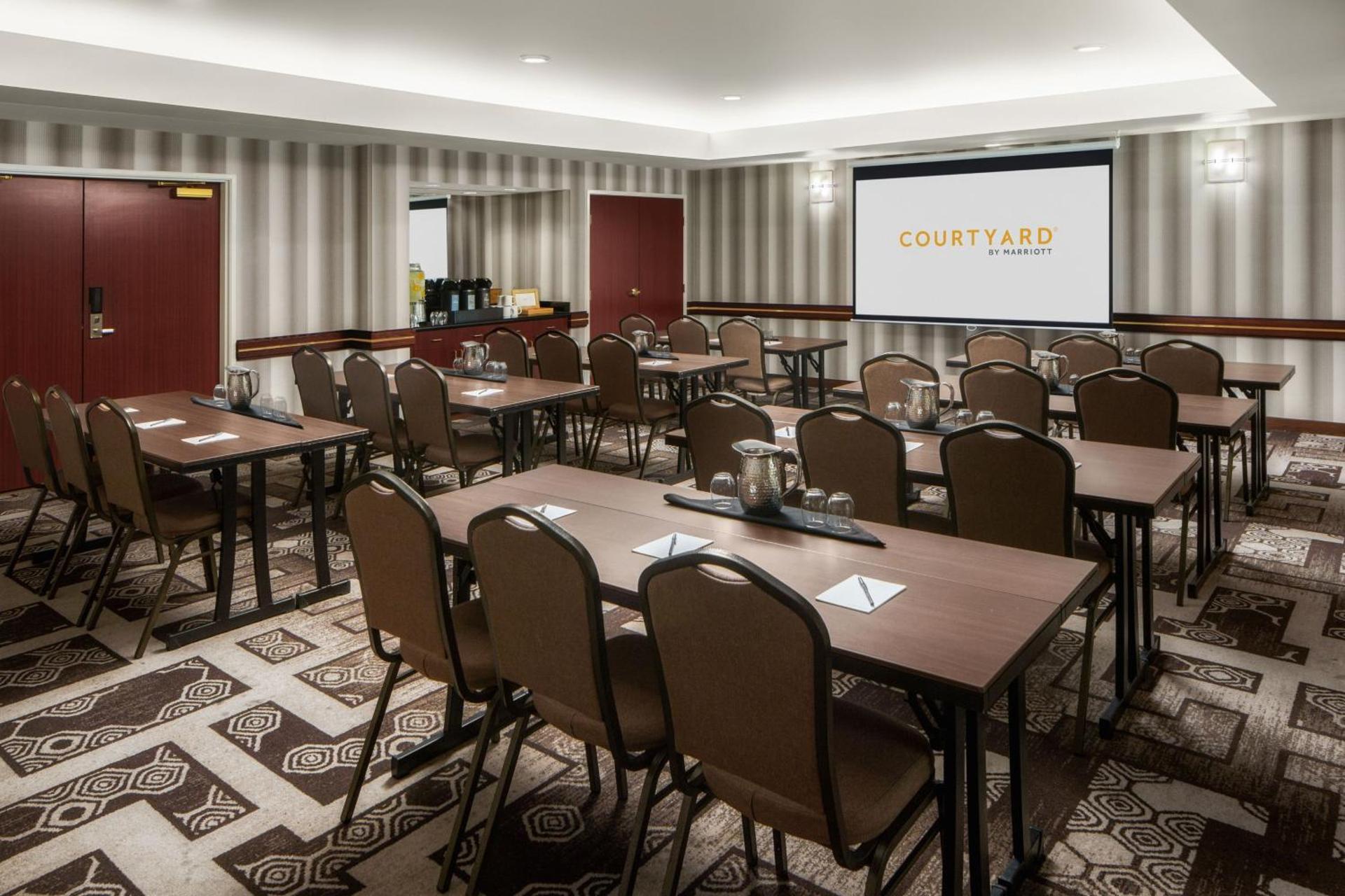 Meeting/conference room