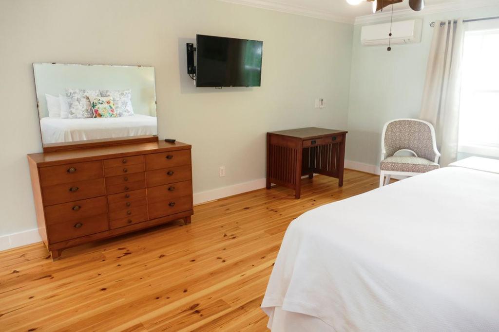 Beachview Inn and Spa