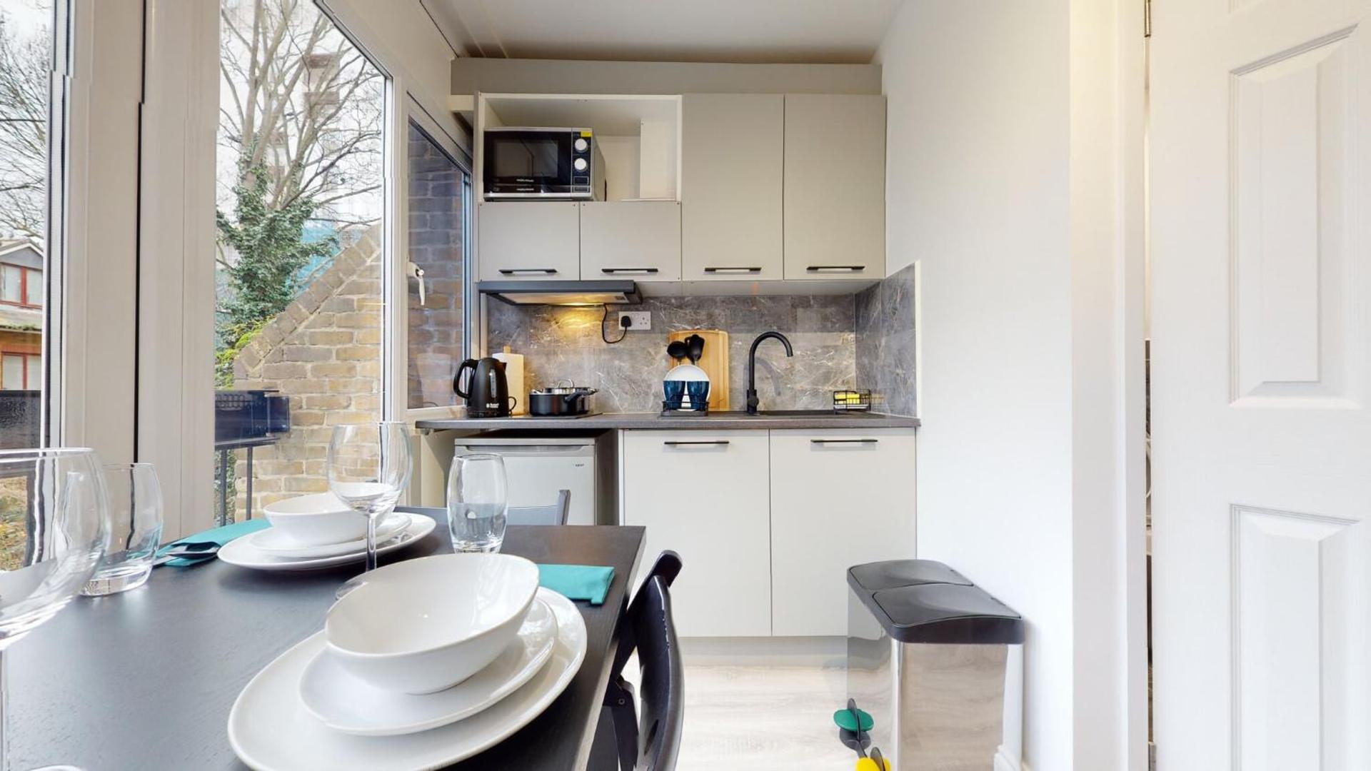 Kitchen or kitchenette