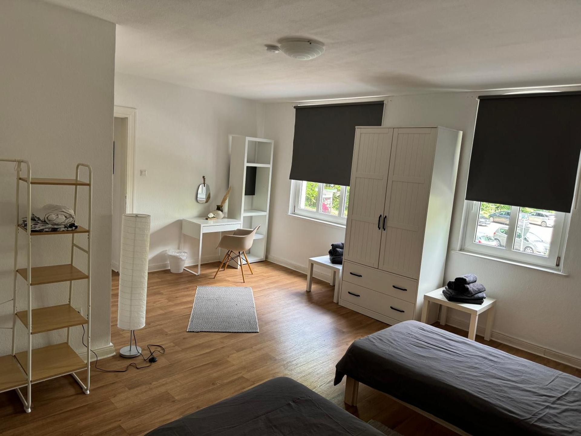 Zentral gelegene 3 Zimmerwohnung mit zwei Schlafzimmern ideal für Monteure