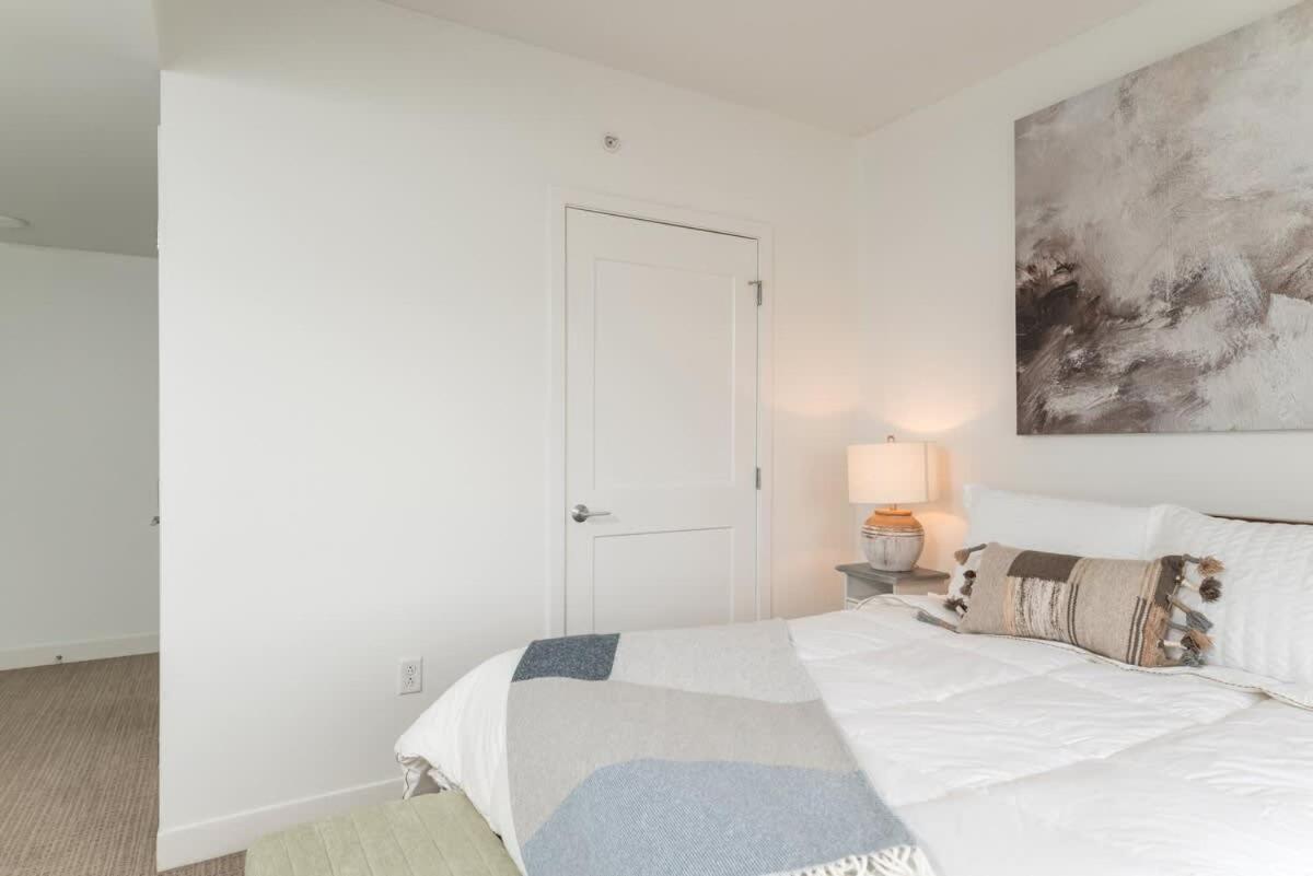 Central Penthouse Harvard MIT Spacious Gym & Work