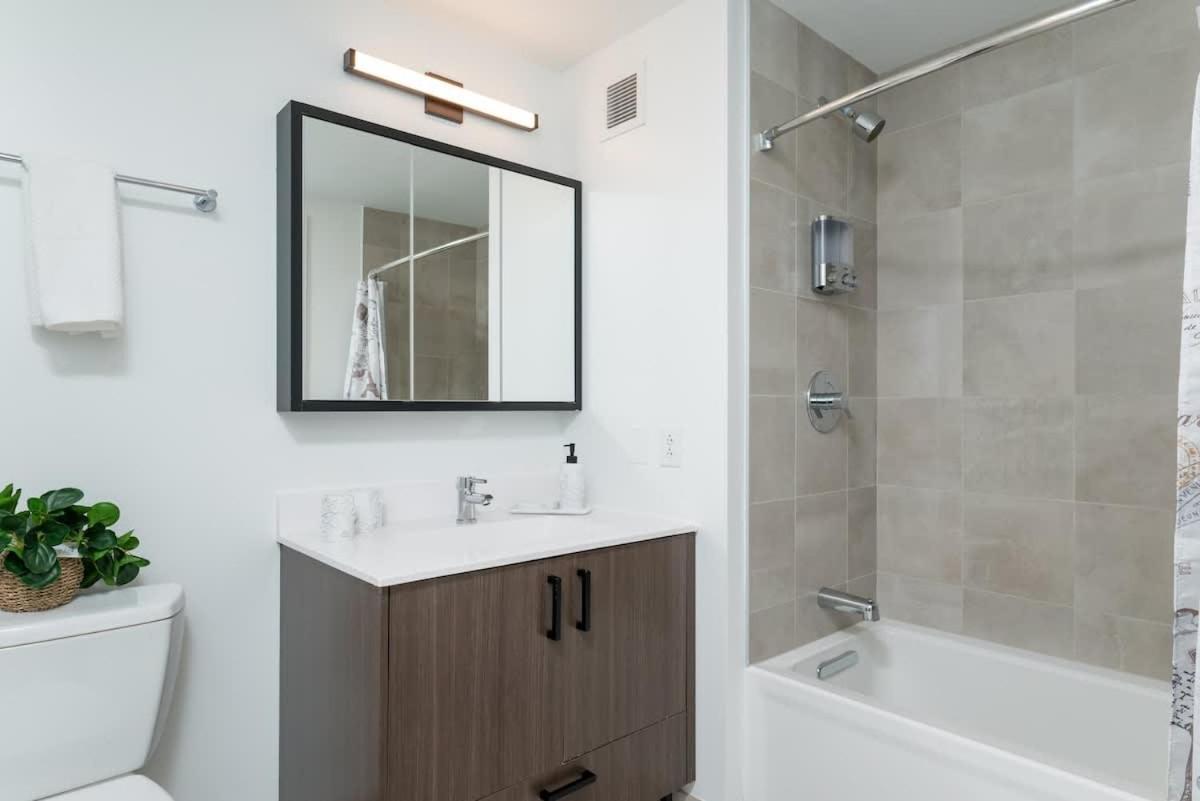 Central Penthouse Harvard MIT Spacious Gym & Work