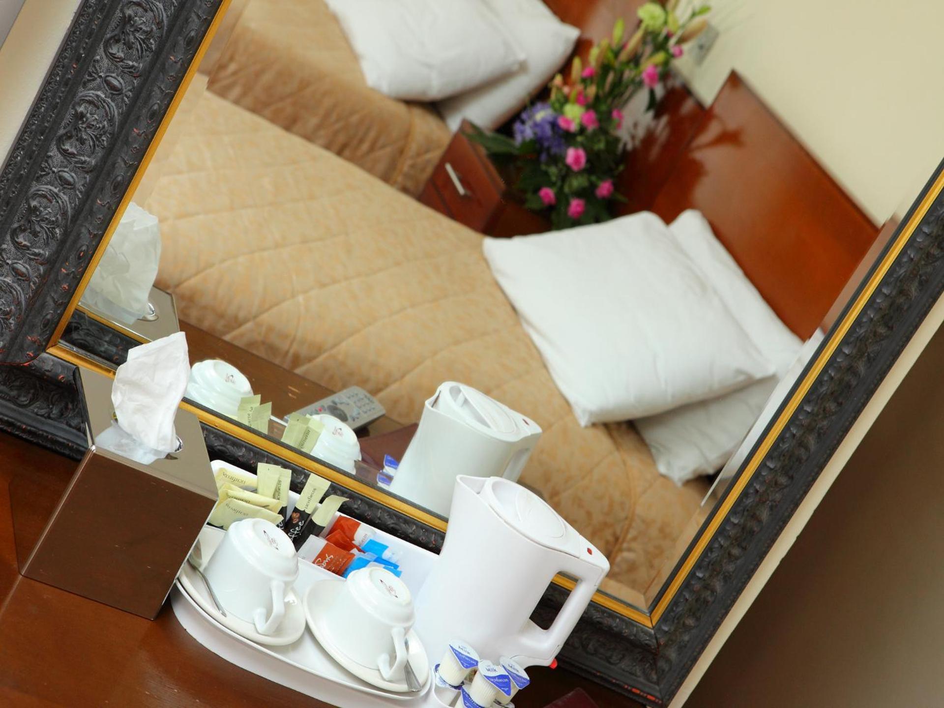 Coffee/tea facilities